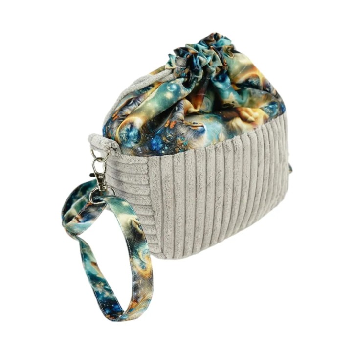 Torebka Sakiewka Sztruksowa Szara z Motywem Kosmicznych Kotów – Handmade