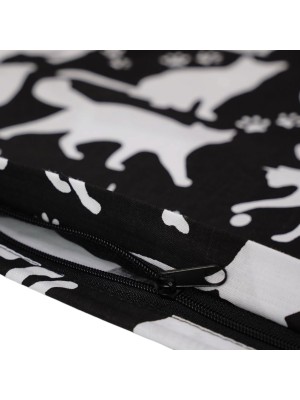 Bawełniana Poszewka Na Poduszkę – Czarne tło z Białymi Kotami