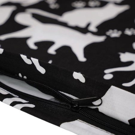 Bawełniana Poszewka Na Poduszkę – Czarne tło z Białymi Kotami