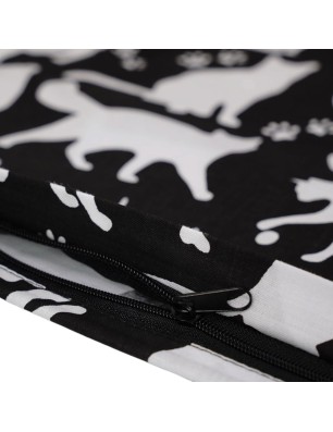 Szycie z pasją|Bawełniana Poszewka Na Poduszkę – Czarne tło z Białymi Kotami|Poszewki Bawełniane|SZYCIE Z PASJĄ