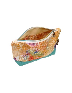 kosmetyczka z zamkiem i kieszonką wewnętrzną