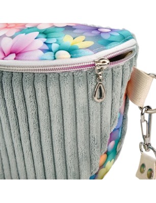 Szycie z pasją|Torebka-Nerka Sztruksowa Miętowa z motywem pastelowych kwiatów – handmade|Torebko Nerki Sztruksowe|SZYCIE Z PASJĄ