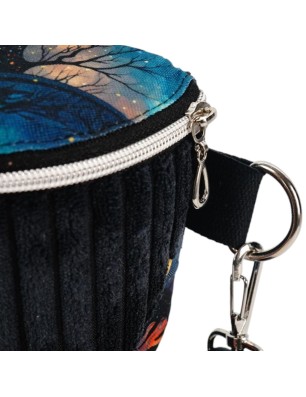 Szycie z pasją|Torebka-Nerka Sztruksowa Czarna z Motywem Kota – Księżycowy Kot - Handmade|Torebko Nerki Sztruksowe|SZYCIE Z PASJĄ