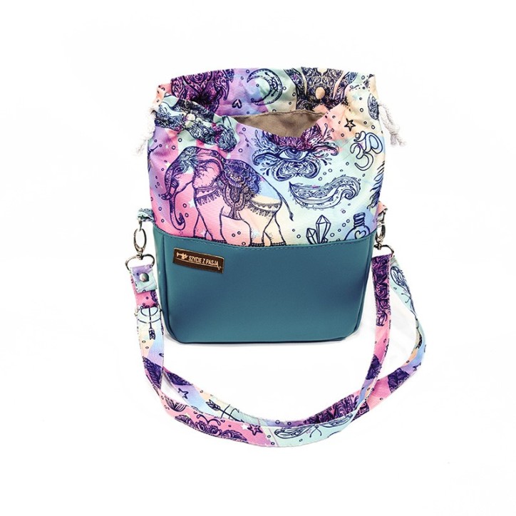 Torebka Sakiewka Butelkowa Zieleń z Motywem Słonia w Stylu Indyjskim – Handmade