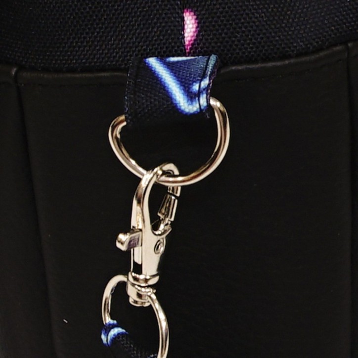 Torebka Sakiewka Czarna z Neonowym Motywem Szminki i Ust – Handmade