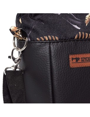 Czarna torebka sakiewka handmade z motywem złotych liści monstera