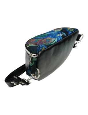 Szycie z pasją|Torebka-Nerka Czarna Połysk z Motywem Pawich Piór – 3w1 Handmade|Torebki Nerki – Wzory Zwierzęce|SZYCIE Z PASJĄ