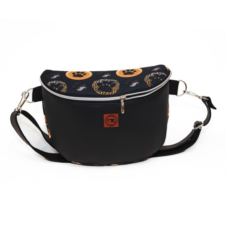 Torebka-Nerka Czarna z Motywem Psich Łapek – 3w1 Handmade