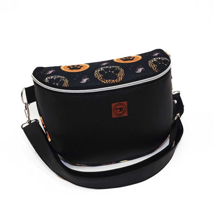 Torebka-Nerka Czarna z Motywem Psich Łapek – 3w1 Handmade