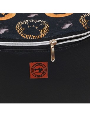Szycie z pasją|Torebka-Nerka Czarna z Motywem Psich Łapek – 3w1 Handmade|Torebki Nerki – Wzory Zwierzęce|SZYCIE Z PASJĄ