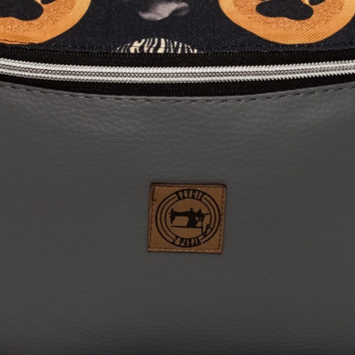 Torebka-Nerka Szara z Motywem Psich Łapek – 3w1 Handmade