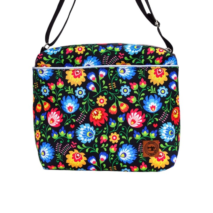 Torebka Na Ramię z Motywem Ludowych Kwiatów i Granatową Ekoskórą – Handmade