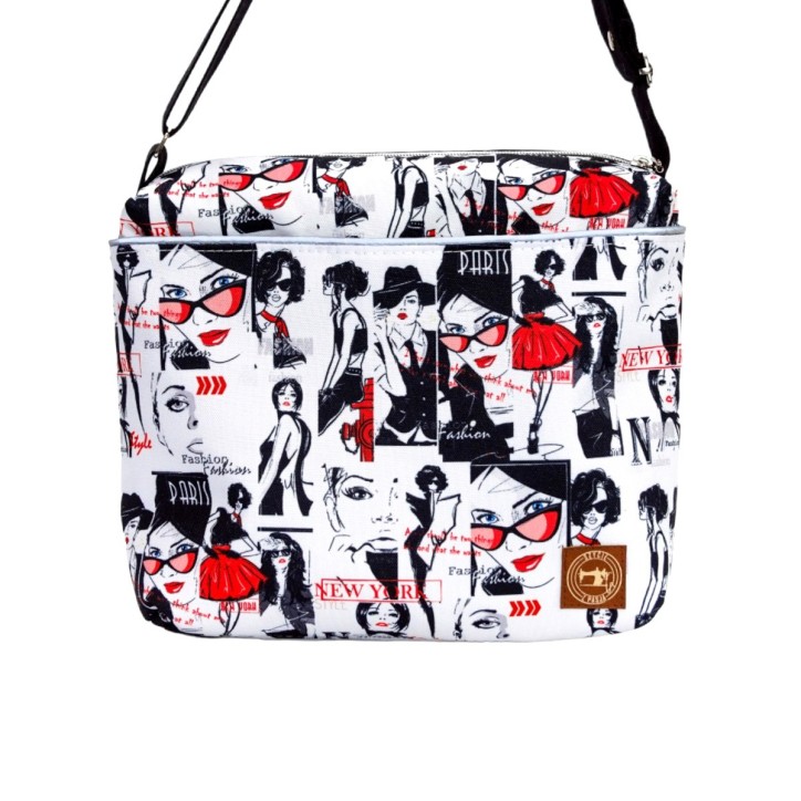 Torebka Na Ramię z Motywem Fashion i Czarną Ekoskórą – Handmade Torebka Na Ramię z Motywem Fashion i Czarną Ekoskórą – Handmade