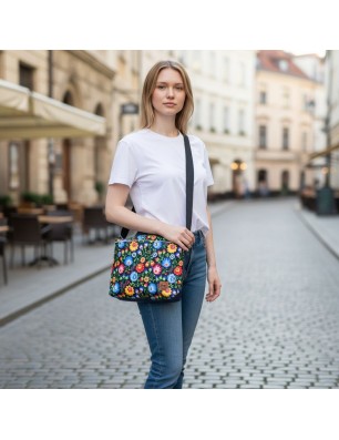 Torebka Na Ramię z Motywem Ludowych Kwiatów i Granatową Ekoskórą