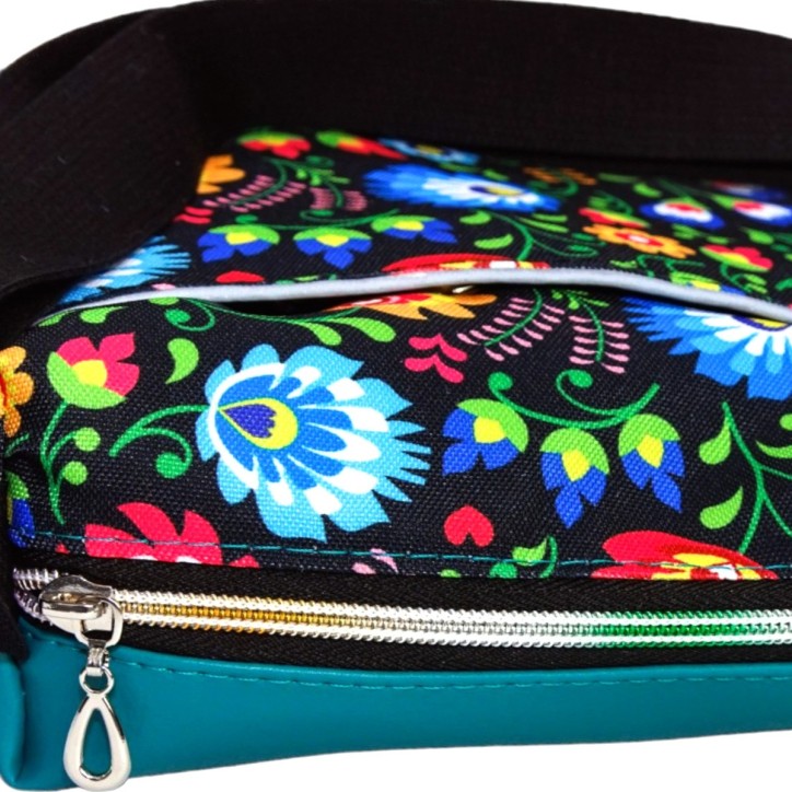 Torebka Na Ramię z Motywem Ludowych Kwiatów i Turkusową Ekoskórą – Handmade