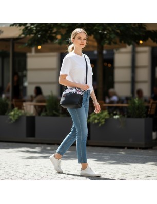 Szycie z pasją|Torebka Sakiewka Czarna z Motywem Fashion – Handmade|Torebki Małe Kolorowe|SZYCIE Z PASJĄ