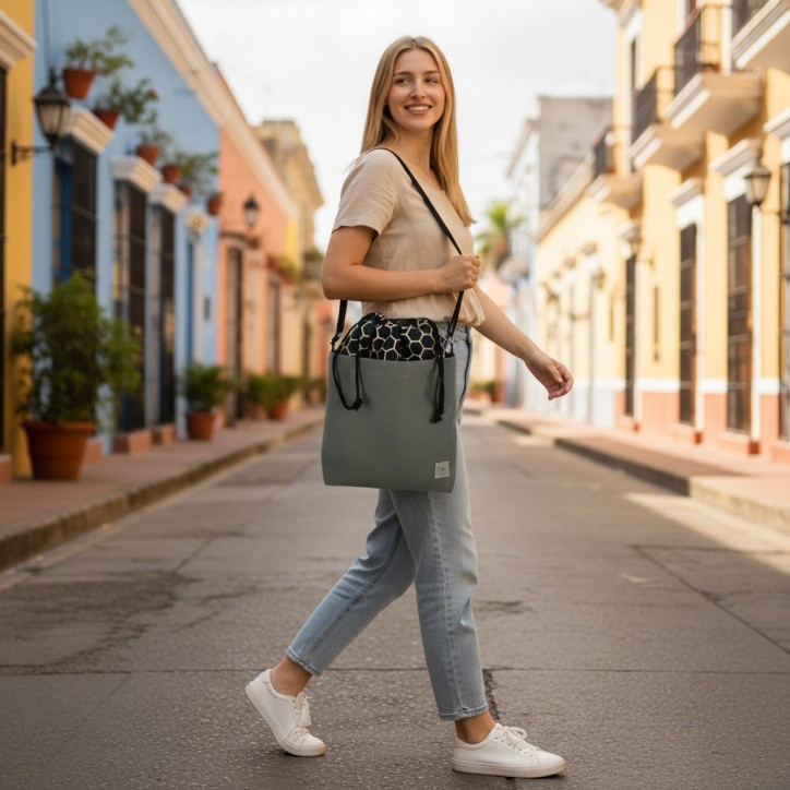 Torebka szara z motywem plastrów miodu – torba damska z kominem handmade