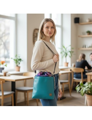 Torebka z Kominem ze wzorem Chabrowych Kwiatów