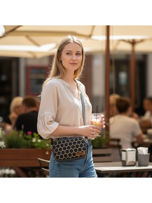 Mini Torebka Box z Ekoskóry ze Złotym Wzorem Plastra Miodu