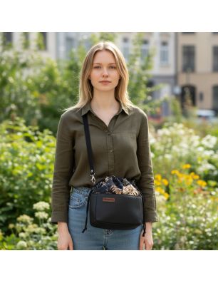 Torebka Sakiewka Czarna z Motywem Złoty Monster – Handmade