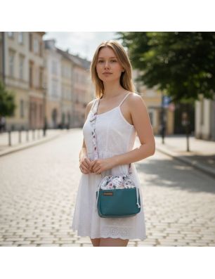Torebka Sakiewka Turkusowa z Motywem Róż – Handmade
