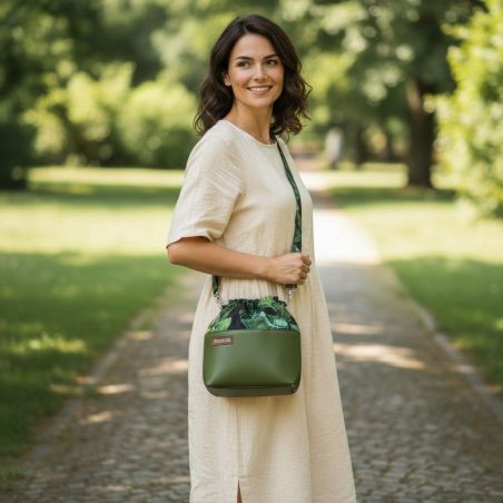 Torebka Sakiewka Zielona z Motywem Liści Tropikalnych – Handmade