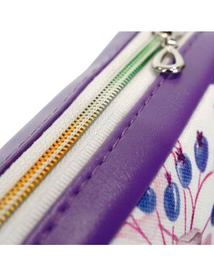 Zbliżenie na suwak i wykończenie torebki handmade