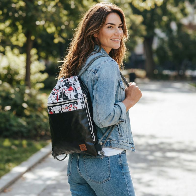 Worko-Plecak Czarny z Motywem Fashion – Handmade z Ukrytą Kieszenią na Zamek